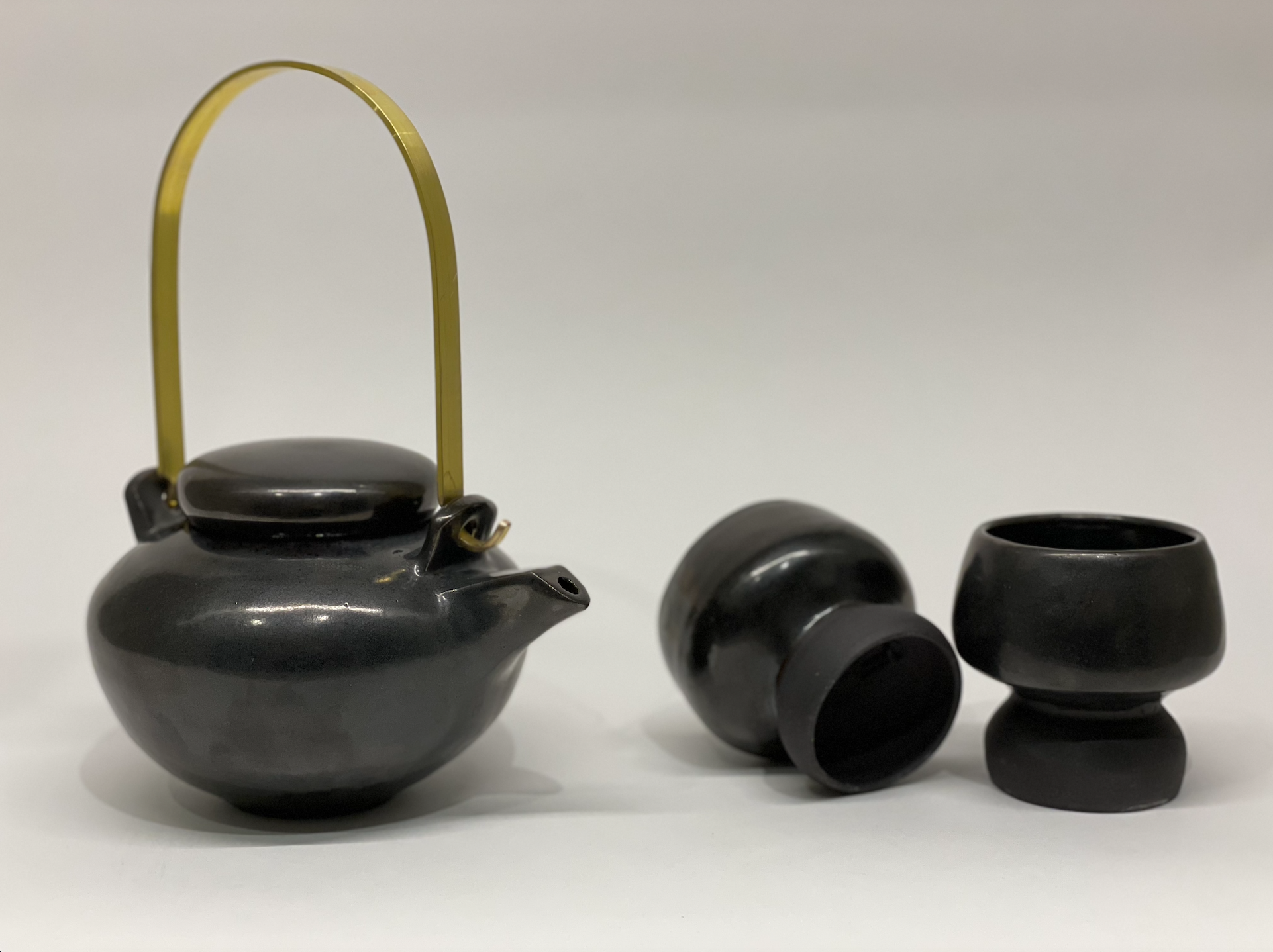 Teapot & Two Cups